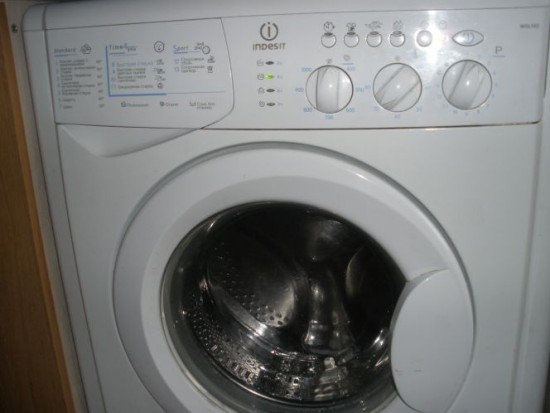 Стиральная машинка Indesit WISL.103